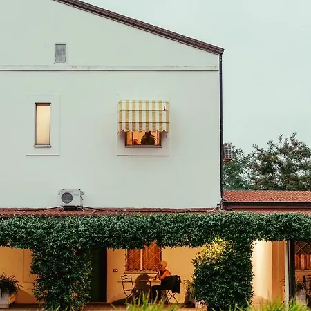 Masseria Macchia & Relais San Pio Farm stay