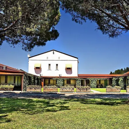 Masseria Macchia & Relais San Pio
