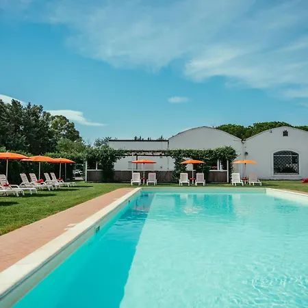 مزرعة للإقامة Masseria Macchia & Relais San Pio ميتابونتو