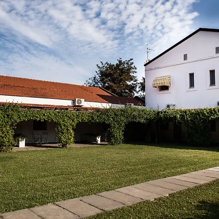 Masseria Macchia & Relais San Pio * 메타폰토