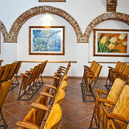 Masseria Macchia & Relais San Pio مزرعة للإقامة